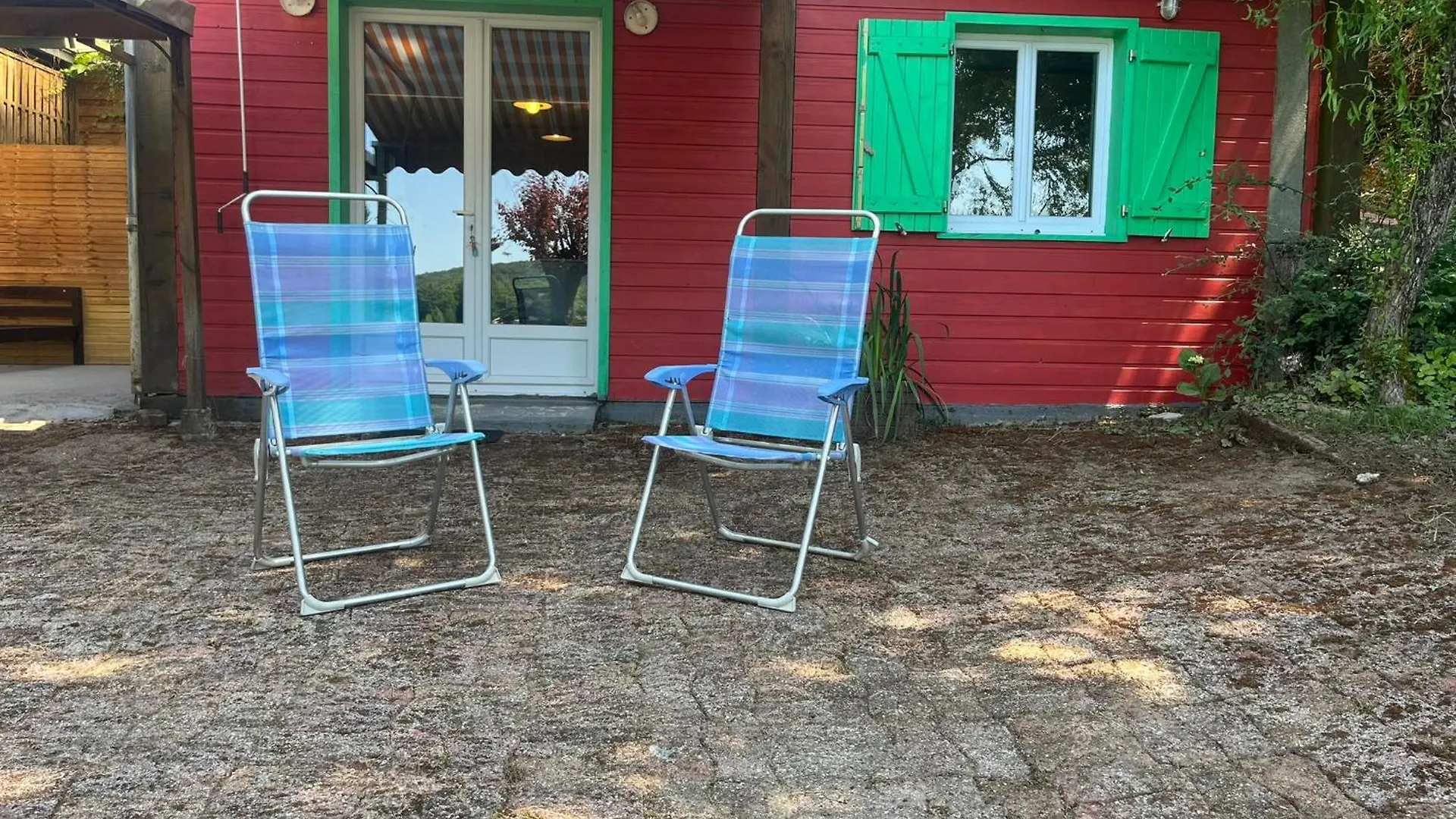 La Cabane Du Pecheur - 20 Min D'Aurillac - 2Ch - Les Pieds Dans Le Lac Lacapelle-Viescamp France